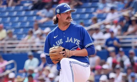 Leones contratan a los lanzadores Rees y VanScoter