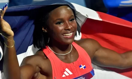 Liranyi Alonso vuelve a subir al podio con oro en los 100 metros y plata en los 200 | De Final Minuto