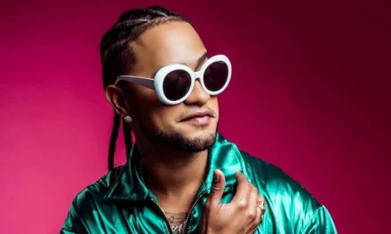 Mozart La Para llega al velorio de Diddy Glow