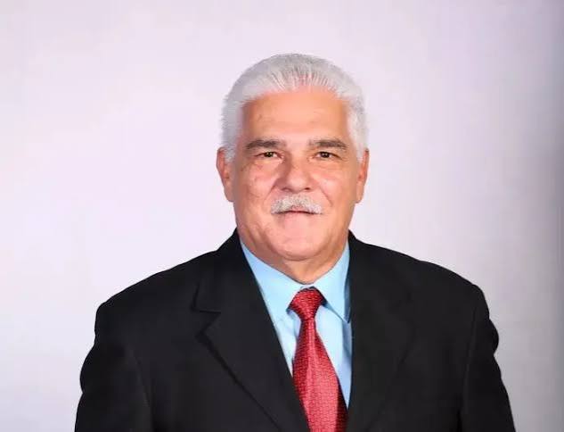 Muere el cronista de arte Claudio Concepción