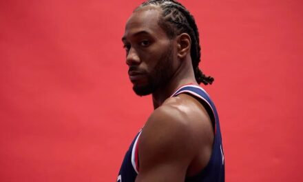 Kawhi Leonard renueva con los Raptors hasta 2028 | De Postrer Minuto