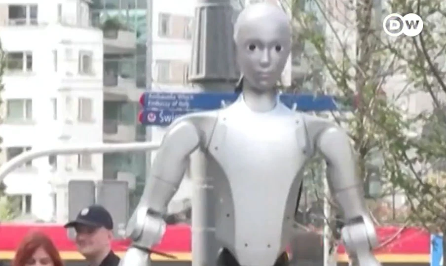 Robots salen a las calles de Polonia para exigir regulación de la inteligencia químico – RC Noticias