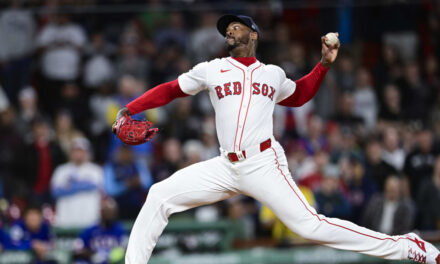¡A puro fuego! Aroldis Chapman hace historia con 400 salvamentos | De Zaguero Minuto