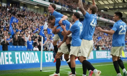 El Arsenal sufre su primera derrota en la defensa de su título de la Premier League
