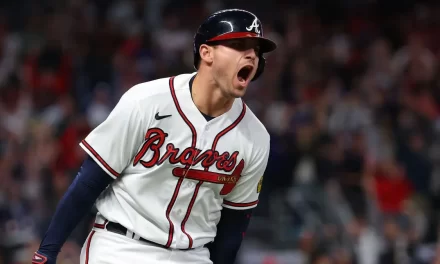 Bravos logran emocionante triunfo delante los Filis en Serie del Comodí