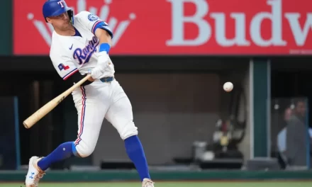 Rangers colocan a Josh Jung en índice de lesionados por fractura en la mano