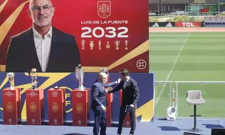Luis de la Fuente renueva al frente de la selección española hasta 2032 | De Zaguero Minuto