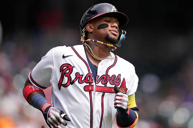 Ronald Acuña Jr. hace historia y se convierte en el más rápido en alcanzar el 200-200 en Grandes Ligas | De Extremo Minuto