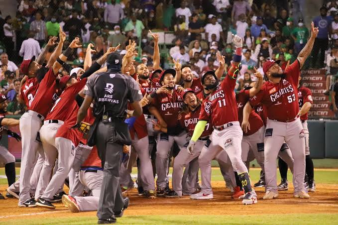 Gigantes del Cibao convocan a entrenamientos para el 25 de septiembre | De Postrero Minuto