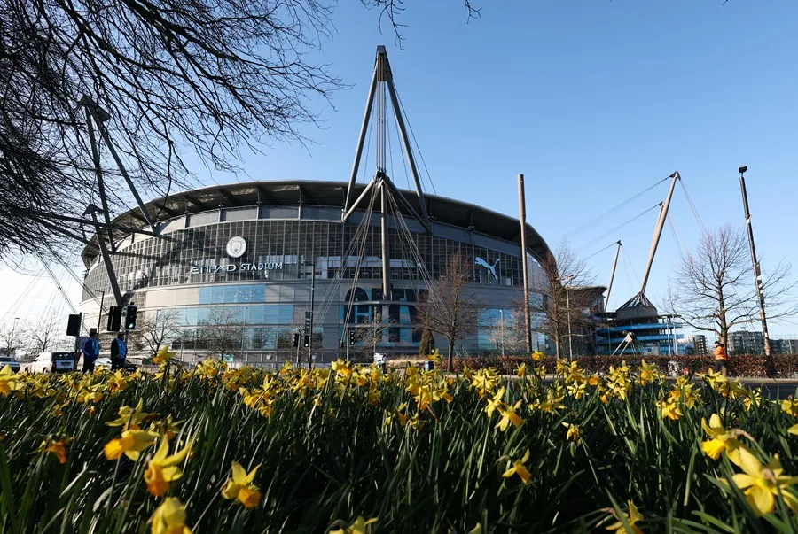 El Manchester City, contrario culpable de más de 100 irregularidades financieras | De Postrer Minuto