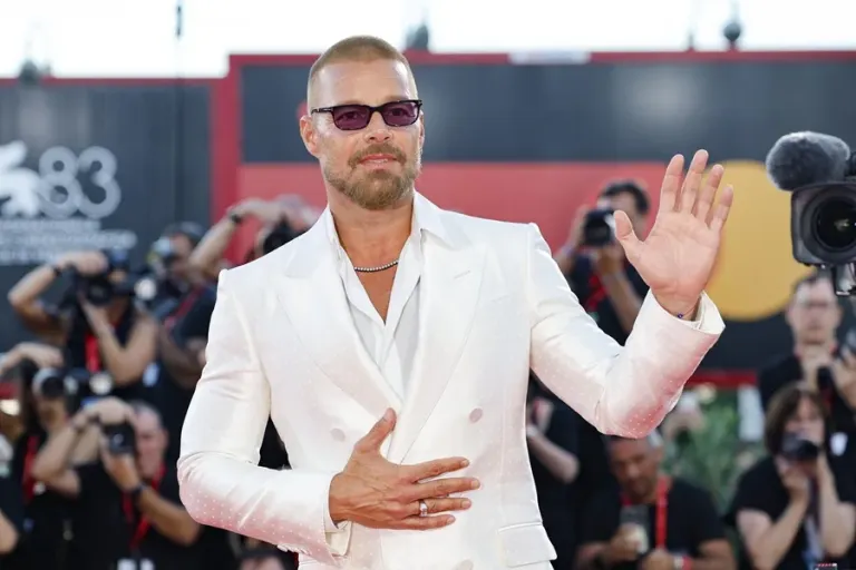 Ricky Martin pica un EP de las canciones 2026
