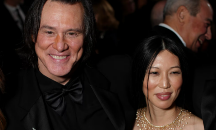 Jim Carrey se casa en secreto con Min Ah, siete meses