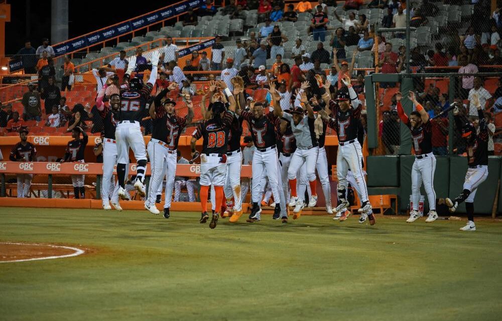 Ronny Simón lidera blanqueada de los Toros, que frenan su destello negativa | De Final Minuto
