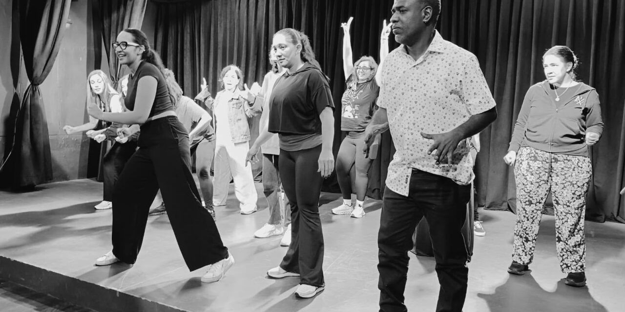 22 artistas en muestra de improvisación teatral