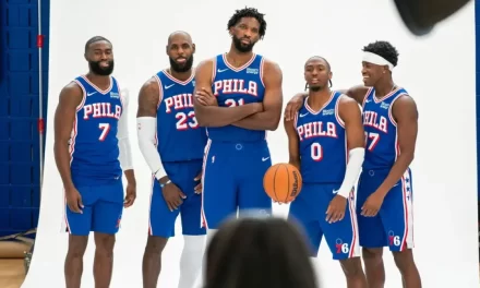 LeBron James ofreció un espectáculo en el partido de maña de los Sixers