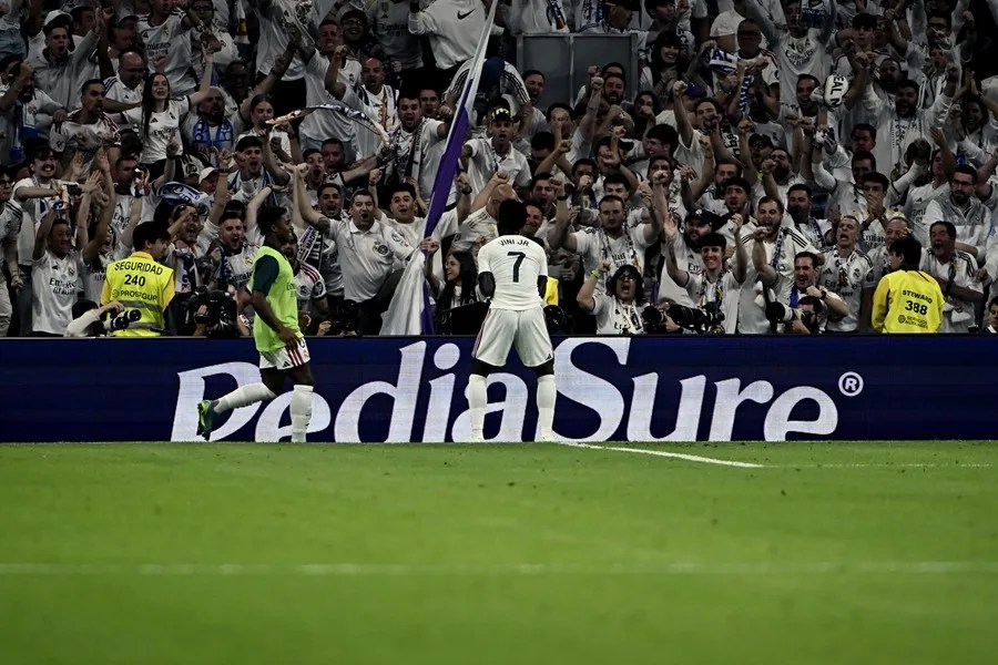LaLigazón denuncia cánticos ofensivos contra Vinícius Jr., España y la selección española | De Extremo Minuto